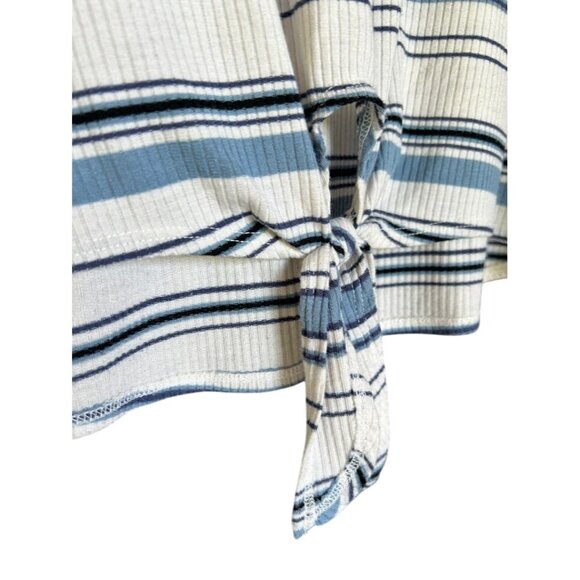 Lauren Conrad Womens Striped Ruffle Sleeve Top With Front Tie Detail - Medium - Picture 3 of 6